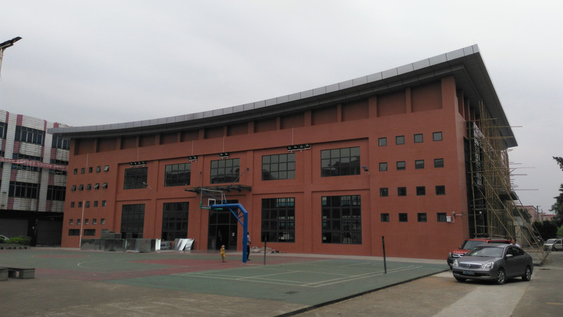 博览馆焊接球网架结构屋面