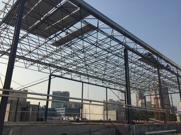 游乐场钢网架屋盖,市场入口钢网架门头招牌