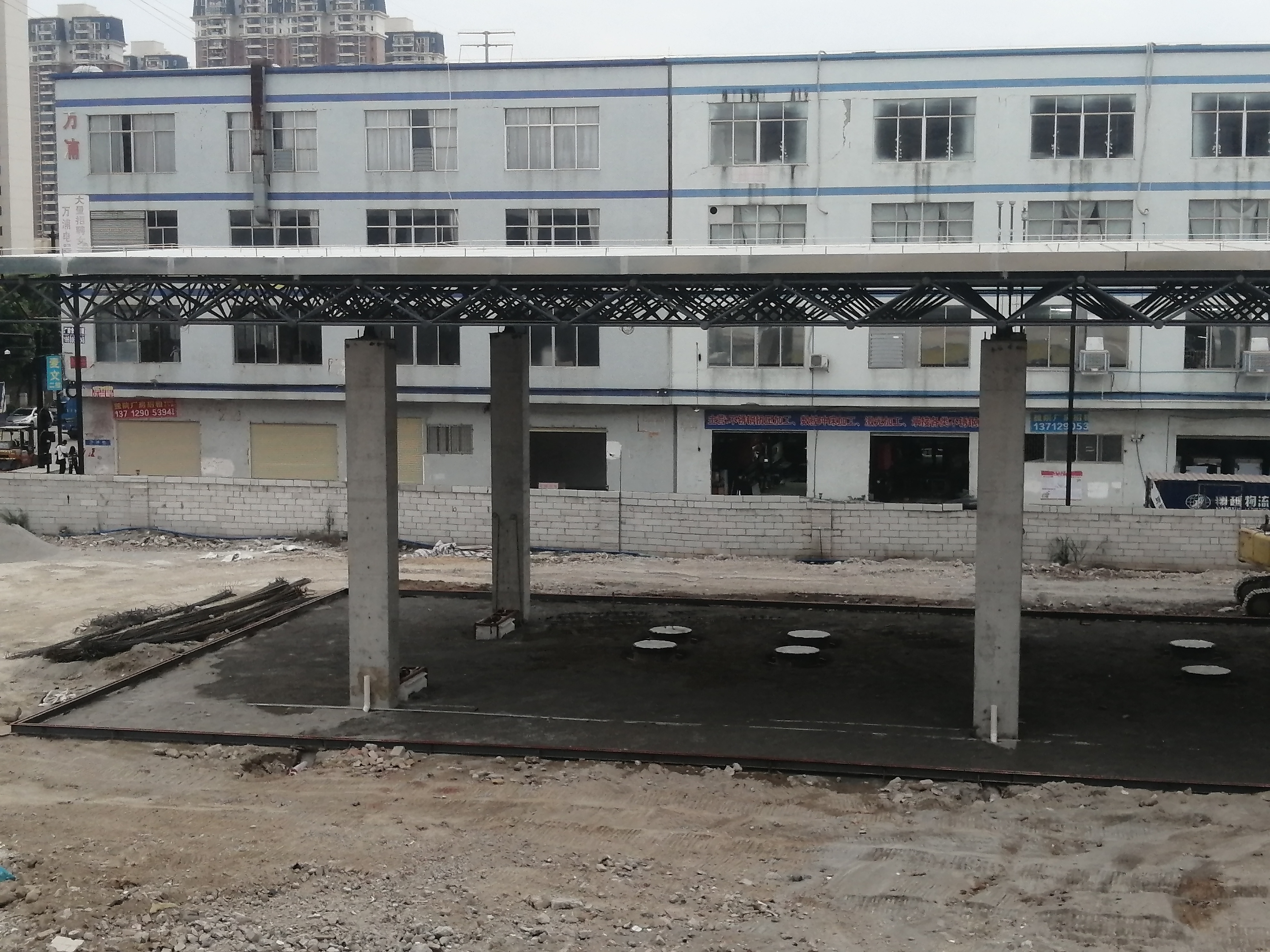 加油站钢网架结构罩棚,广州收费站大棚钢网架